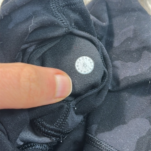 Lululemon Align Crop *21" Sequoia Camo Print Deep Coal Black - Picture 5 of 6